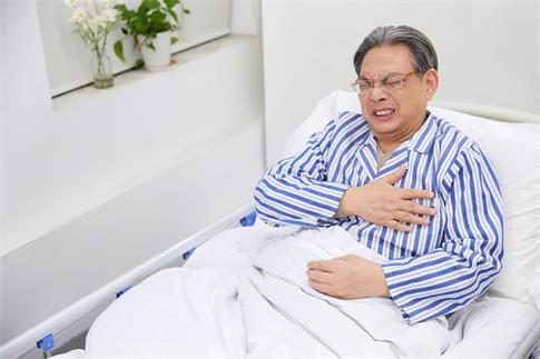1664142485524361.jpg 攝圖網(wǎng)_501716678_banner_病床上的老年人心臟不舒服(非企業(yè)商用).jpg