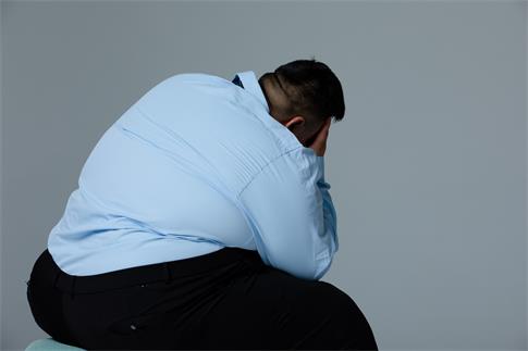 1684890231523291.jpg 攝圖網_501413808_banner_商務肥胖男性煩惱背影(企業商用).jpg