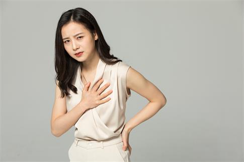 1692943604254537.jpg 攝圖網(wǎng)_501745221_banner_女性胸口疼痛不舒服的人(企業(yè)商用).jpg